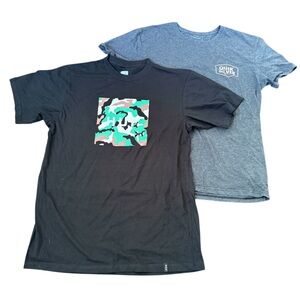 HUF & Quiksilver Graphic‎ Tee Lot of 2 Mens L Streetwear Surf Skate Casual Y2K